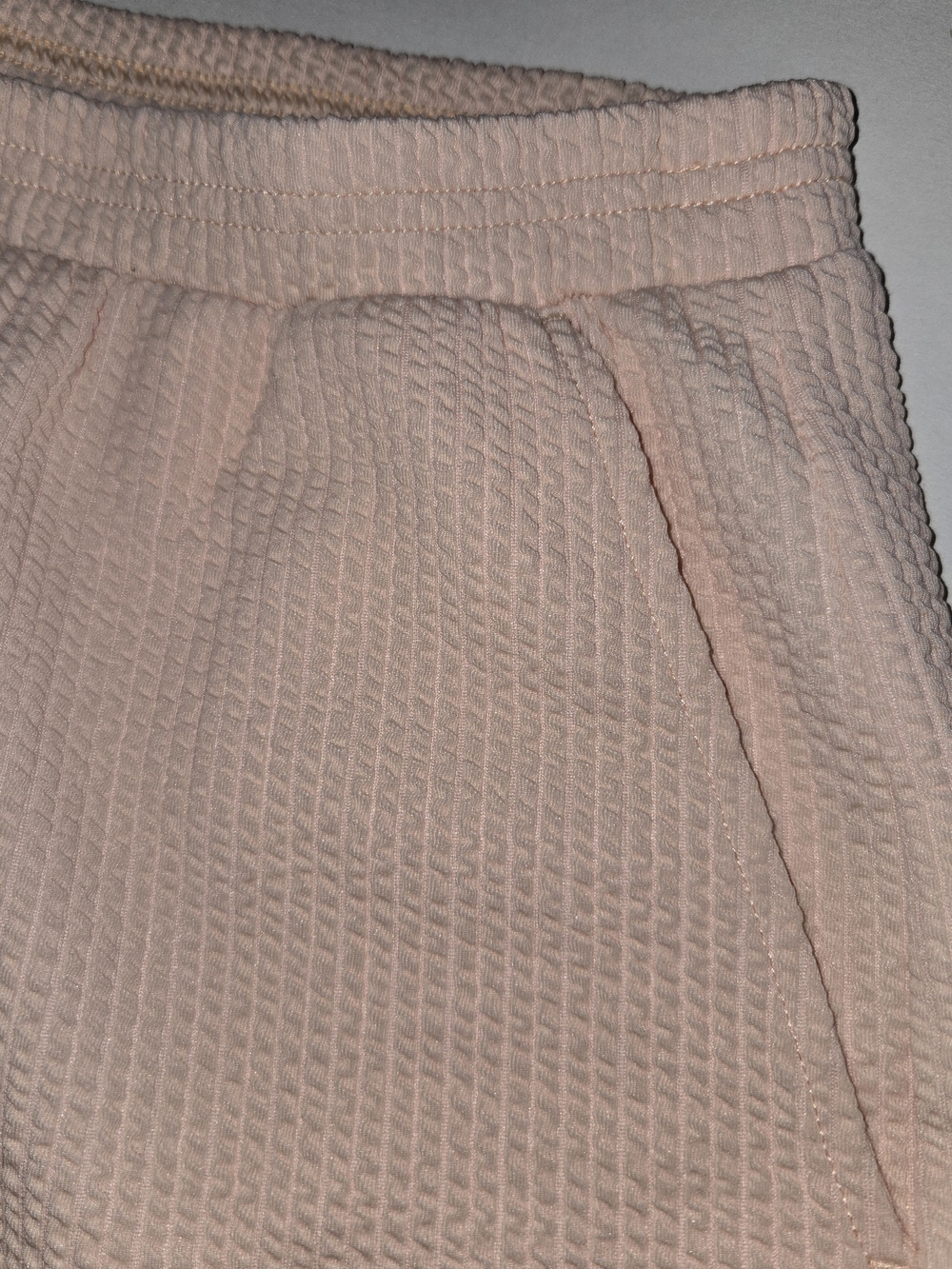 Women's Ribbed V-Neck Crop Top & Shorts Lounge Set - Blush Womens Size S - Picture 3 of 10